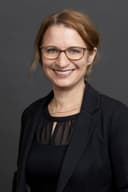 Dr. Anika Limburg, Porträt